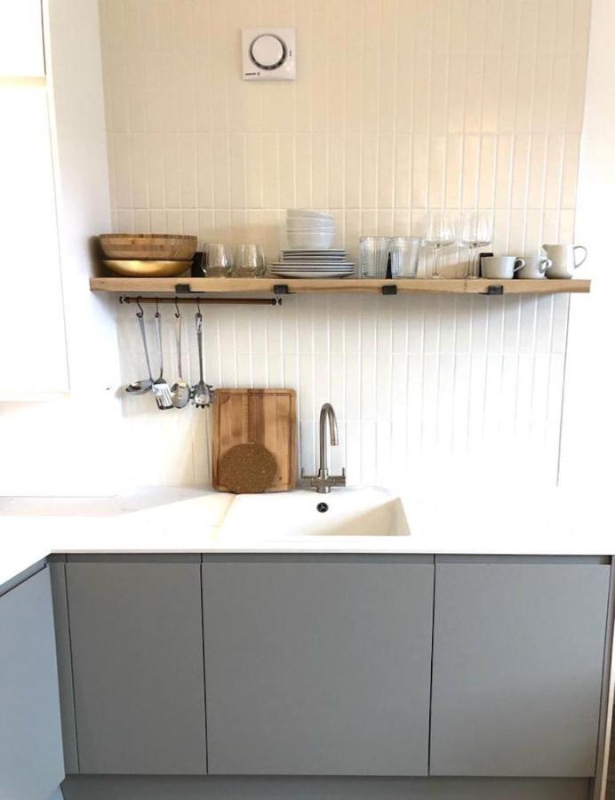 See Our Amazing Score At The Kepties - 5 X Luxurious Serviced Apartments - With Gardens - Fully Equipped - Free Parking - By Orion Short Stays - See Our Other Individual Listings --- This Is For Brand Awareness Only --- Арброт Экстерьер фото