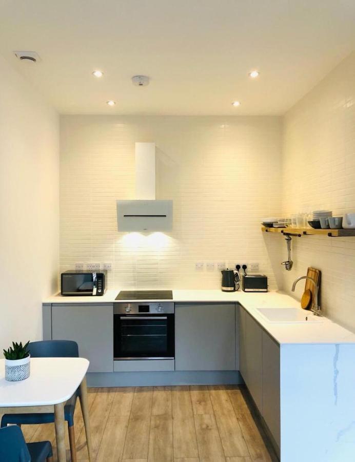 See Our Amazing Score At The Kepties - 5 X Luxurious Serviced Apartments - With Gardens - Fully Equipped - Free Parking - By Orion Short Stays - See Our Other Individual Listings --- This Is For Brand Awareness Only --- Арброт Экстерьер фото