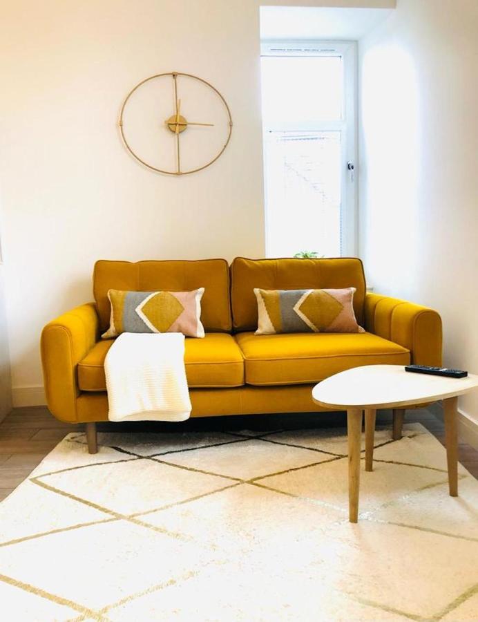 See Our Amazing Score At The Kepties - 5 X Luxurious Serviced Apartments - With Gardens - Fully Equipped - Free Parking - By Orion Short Stays - See Our Other Individual Listings --- This Is For Brand Awareness Only --- Арброт Экстерьер фото