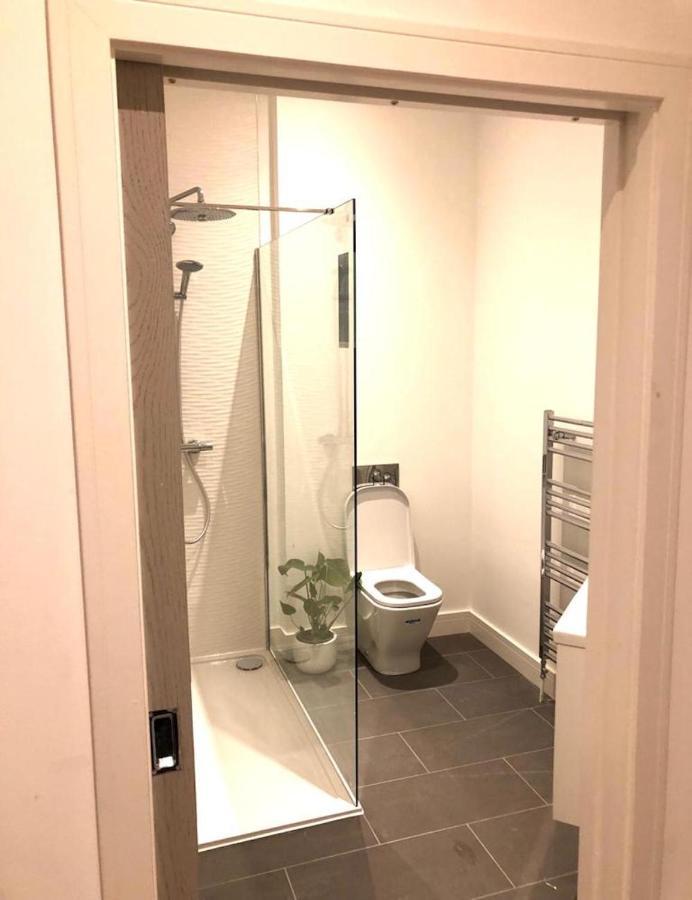 See Our Amazing Score At The Kepties - 5 X Luxurious Serviced Apartments - With Gardens - Fully Equipped - Free Parking - By Orion Short Stays - See Our Other Individual Listings --- This Is For Brand Awareness Only --- Арброт Экстерьер фото